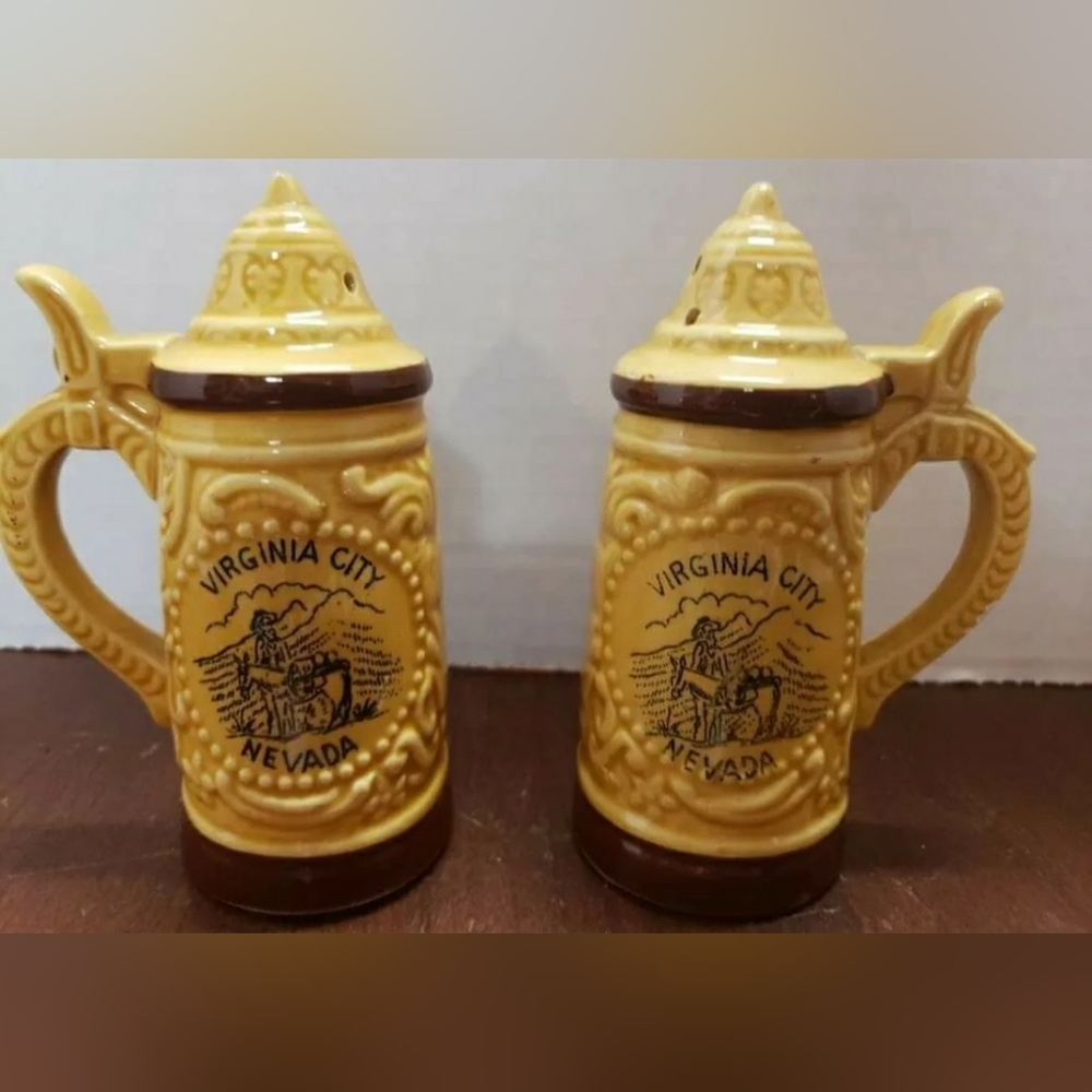 Vintage Ceramic Virginia City Nevada Beer Stein Salt Pepper Shakers Set Japan